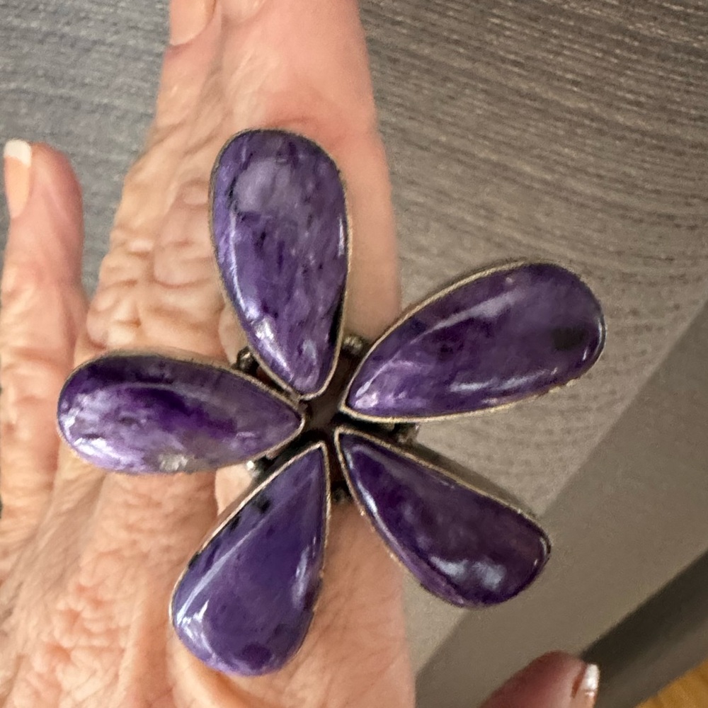 Purple chariot ring